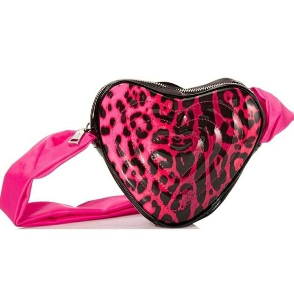 Betsey Johnson Kitsch Patent Heart Crossbody NWOT - Picture 2 of 8
